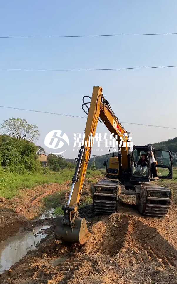 棗莊河道清淤專(zhuān)業(yè)施工-水挖機(jī)清淤能清理多深的淤泥？